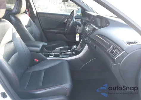 2017 Honda Accord Sport Se z USA, uszkodzony, nr VIN 1HGCR2F12HA238809